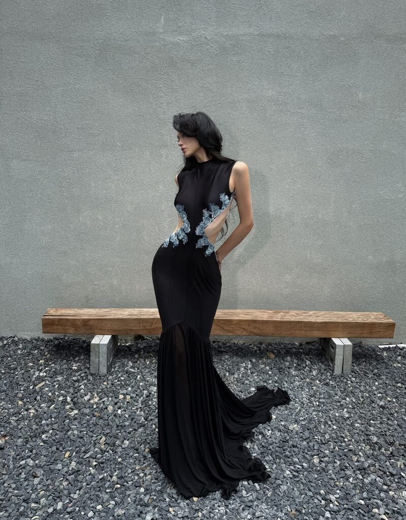 LACE EMBELLISHED BLACK DRESS