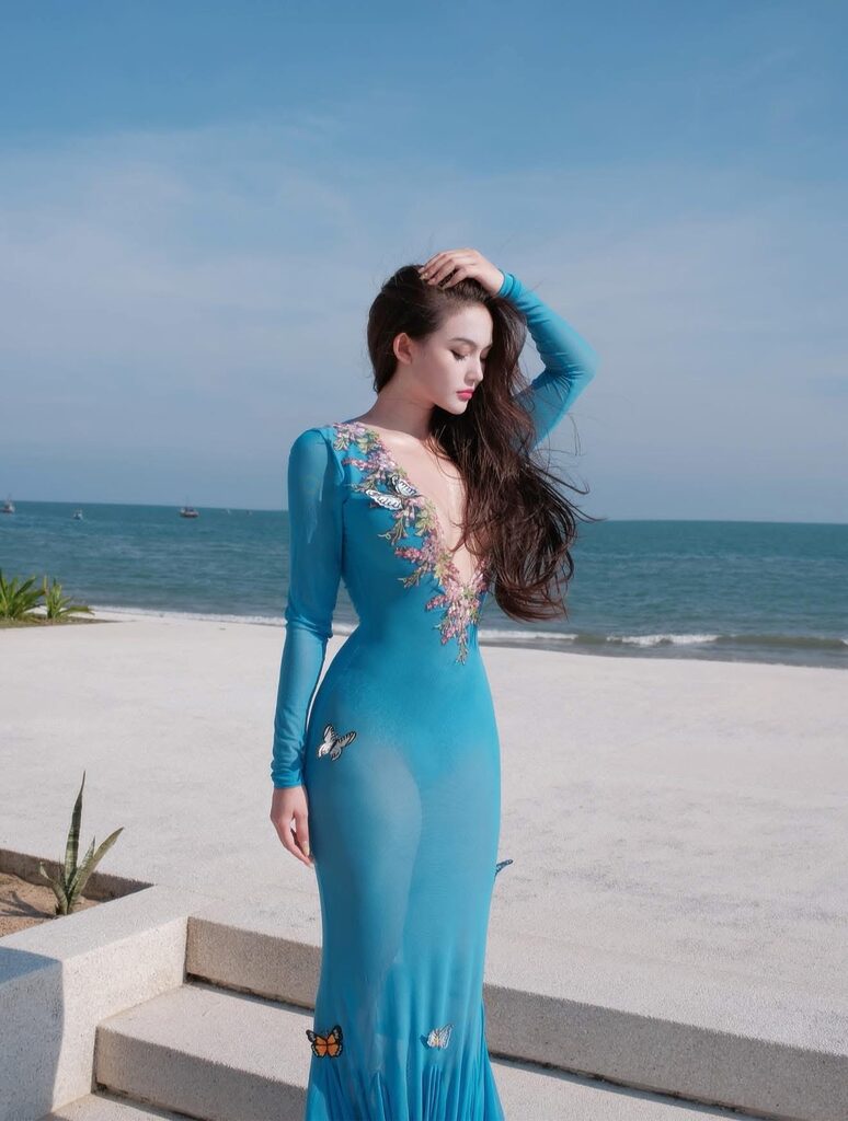 LACE EMBELLISHED BLUE DRESS